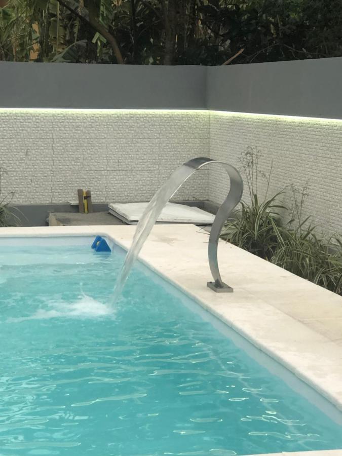 Casa Luxo Com Piscina A 500 Metros Da Praia Florianópolis Dış mekan fotoğraf